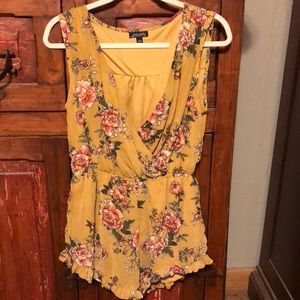 Floral romper size large